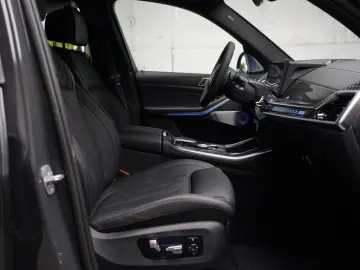 BMW X5 xDrive 50e M-Sport   Individual   B&W   HuD