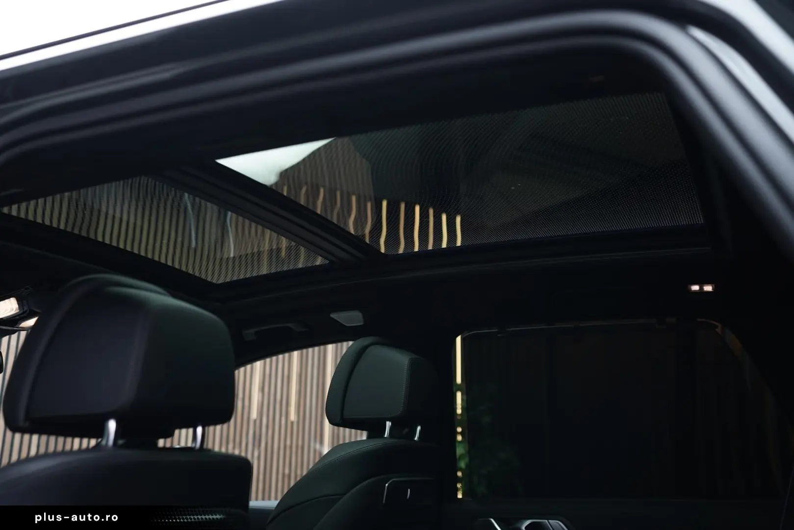 BMW X5 xDrive 50e M-Sport   Individual   B&W   HuD