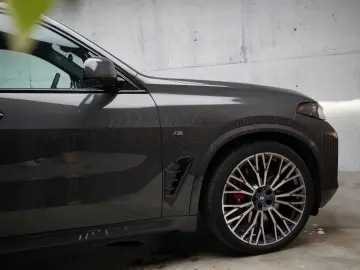 BMW X5 xDrive 50e M-Sport   Individual   B&W   HuD