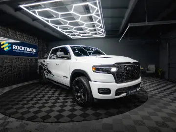 DODGE RAM 3.6 V6 MY 25 Offroad Night-Paket ACC LED
