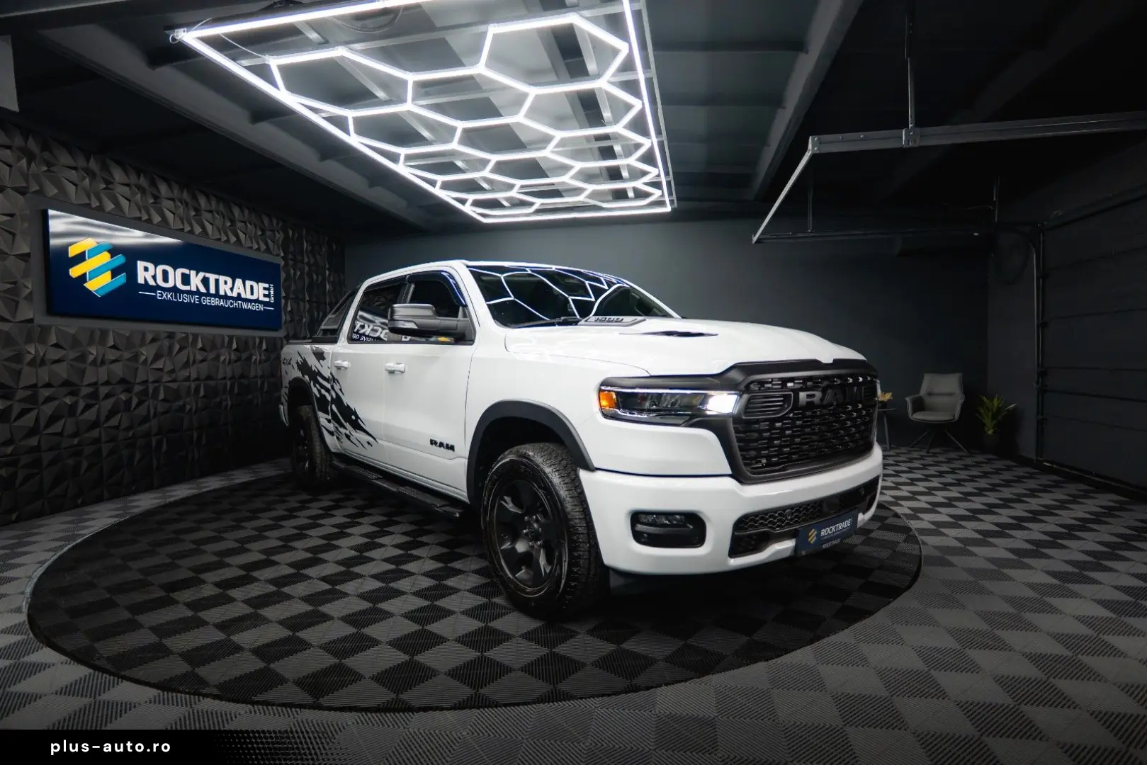 DODGE RAM 3.6 V6 MY 25 Offroad Night-Paket ACC LED