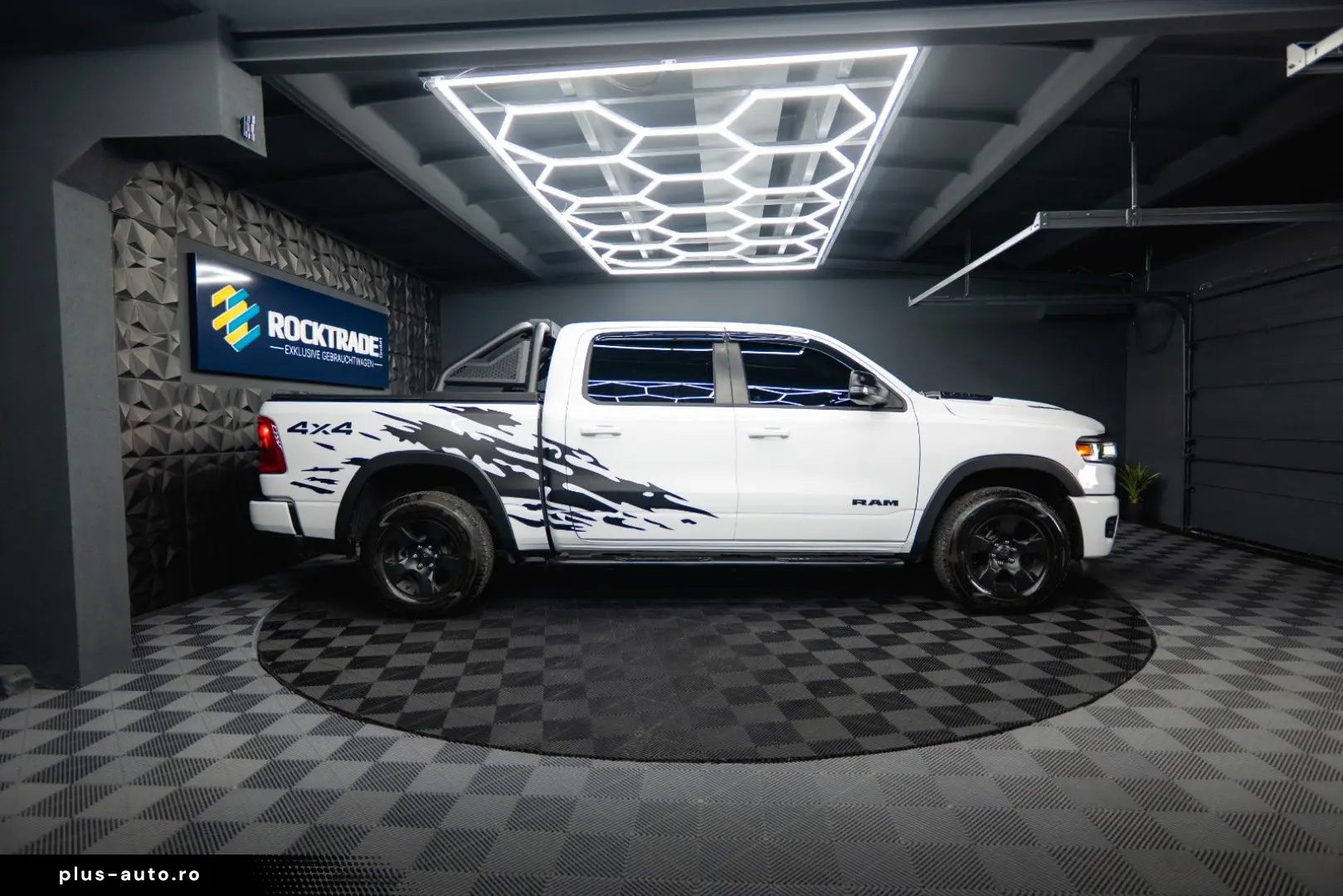 DODGE RAM 3.6 V6 MY 25 Offroad Night-Paket ACC LED