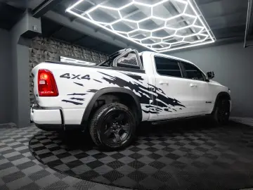 DODGE RAM 3.6 V6 MY 25 Offroad Night-Paket ACC LED