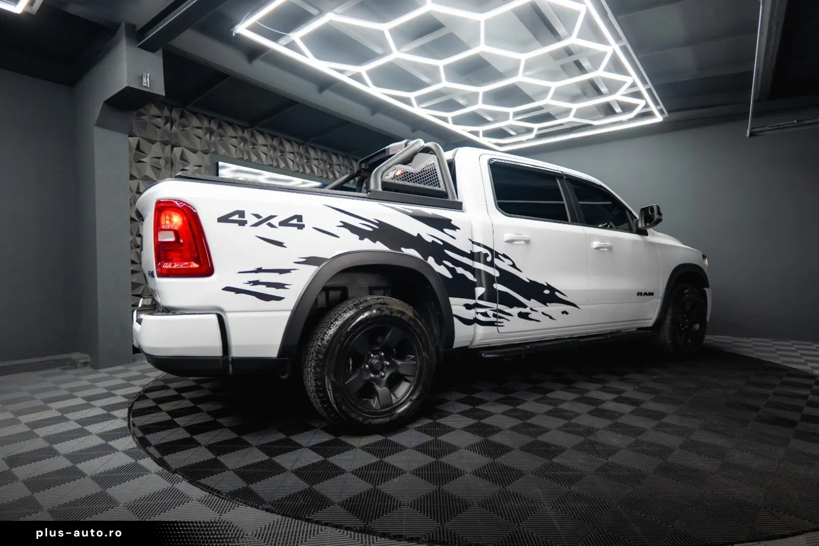DODGE RAM 3.6 V6 MY 25 Offroad Night-Paket ACC LED