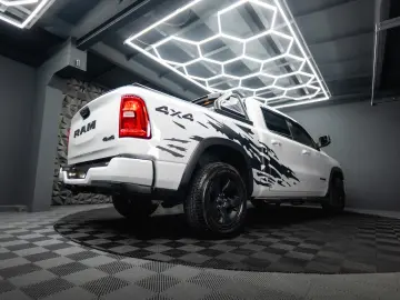 DODGE RAM 3.6 V6 MY 25 Offroad Night-Paket ACC LED
