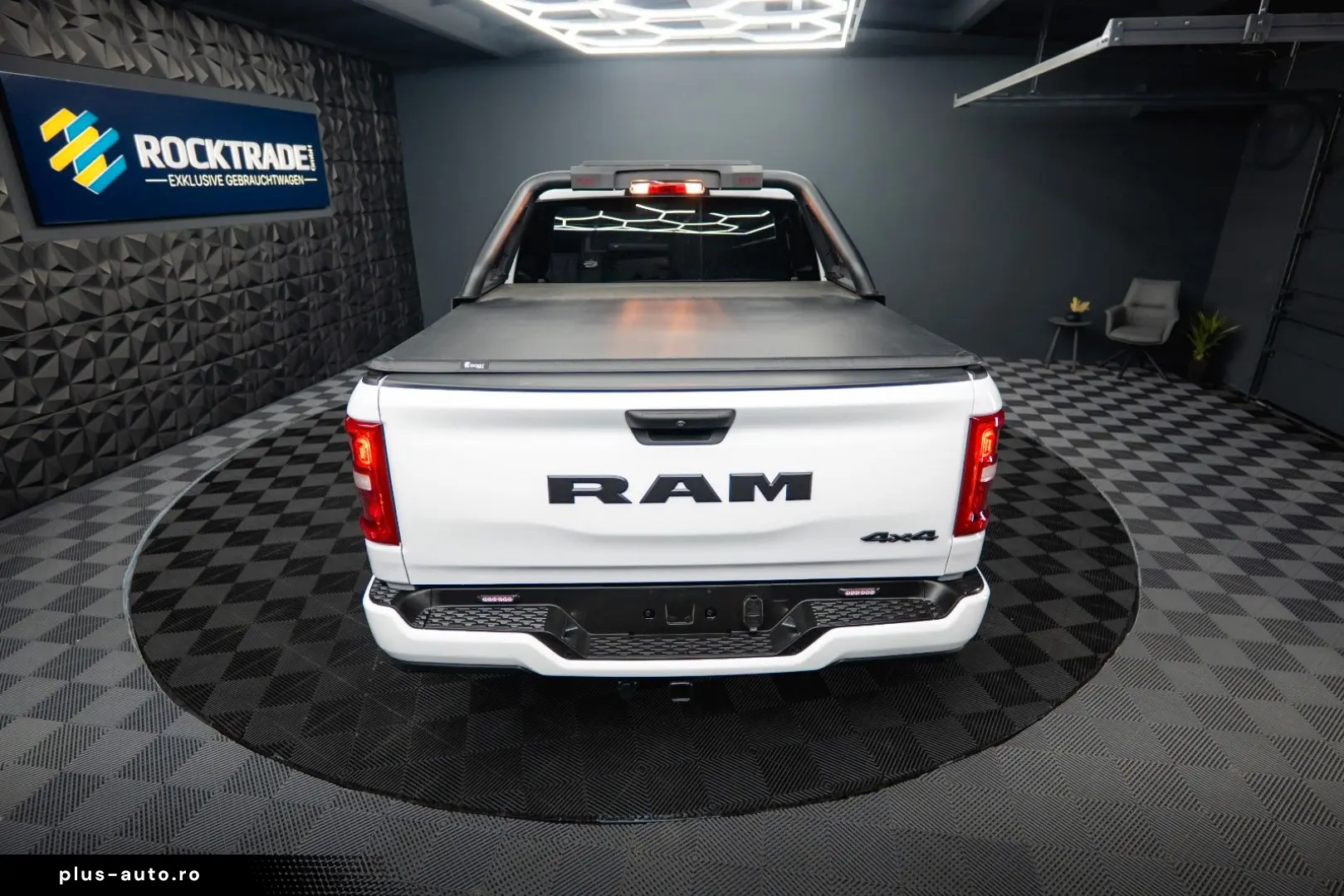 DODGE RAM 3.6 V6 MY 25 Offroad Night-Paket ACC LED