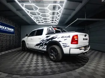 DODGE RAM 3.6 V6 MY 25 Offroad Night-Paket ACC LED