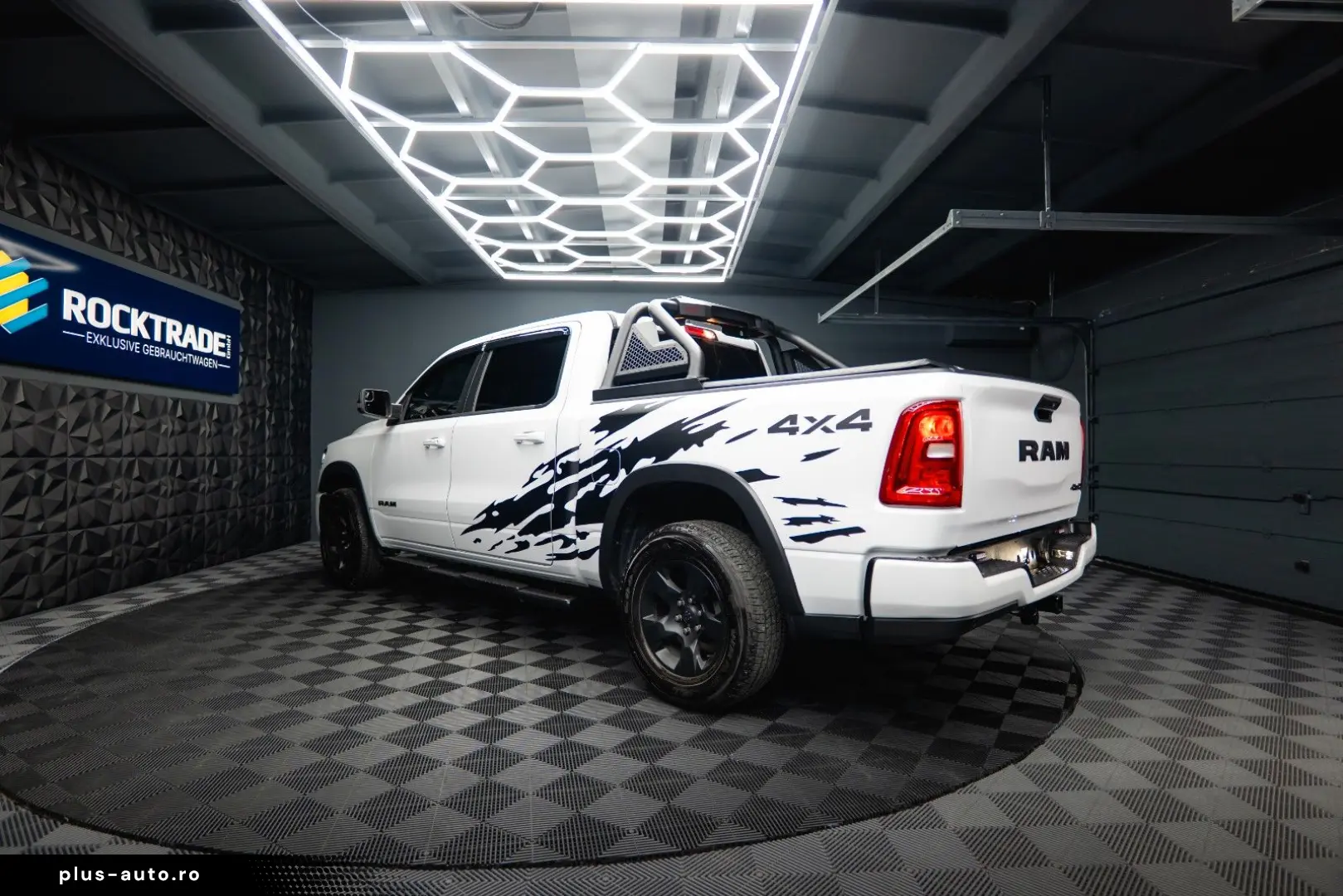 DODGE RAM 3.6 V6 MY 25 Offroad Night-Paket ACC LED