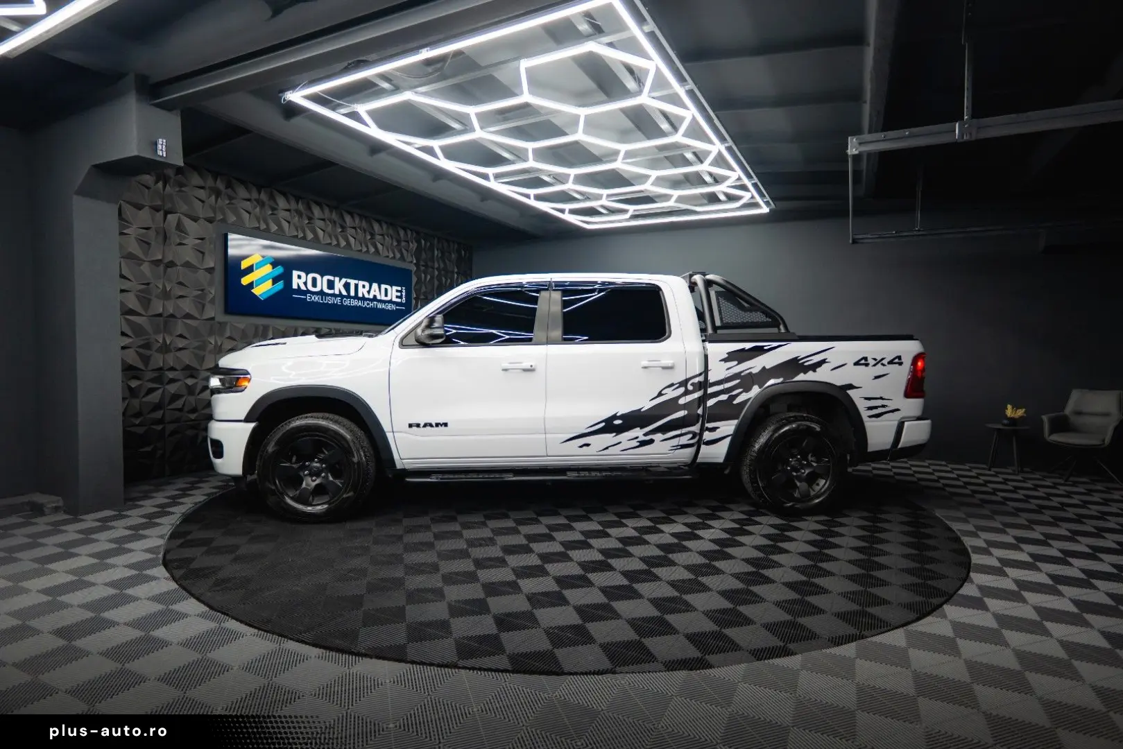 DODGE RAM 3.6 V6 MY 25 Offroad Night-Paket ACC LED