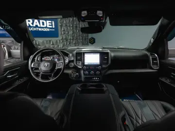 DODGE RAM 3.6 V6 MY 25 Offroad Night-Paket ACC LED