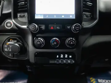 DODGE RAM 3.6 V6 MY 25 Offroad Night-Paket ACC LED