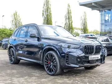 BMW X5 M60i xDrive M Sport HUD PANO 360