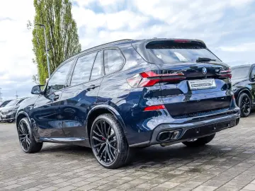 BMW X5 M60i xDrive M Sport HUD PANO 360