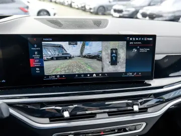 BMW X5 M60i xDrive M Sport HUD PANO 360