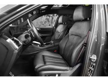 BMW X6 M60 i X-DRIVE