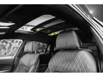 BMW X6 M60 i X-DRIVE