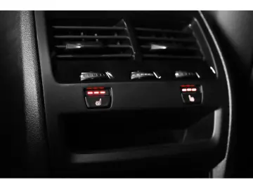 BMW X6 M60 i X-DRIVE