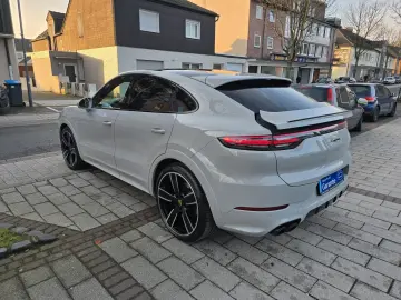 PORSCHE Cayenne Coupe Platinum Edition HUD PANO 360