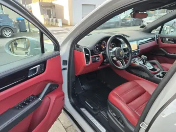 PORSCHE Cayenne Coupe Platinum Edition HUD PANO 360