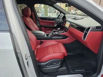 PORSCHE Cayenne Coupe Platinum Edition HUD PANO 360