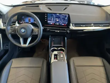 BMW X1 xDrive30e xLine  LED 360  H KH HUD