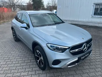 MERCEDES-BENZ GLC 300 e 4M Avantgarde Kamera LED