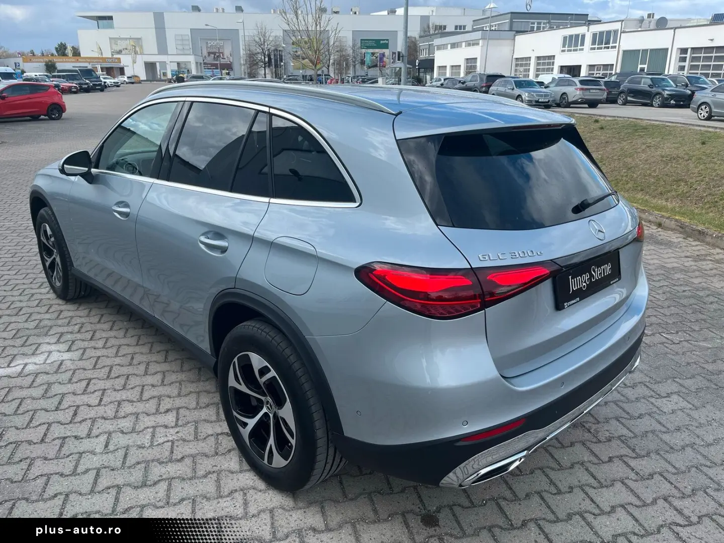 MERCEDES-BENZ GLC 300 e 4M Avantgarde Kamera LED