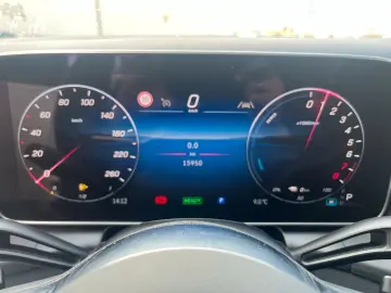 MERCEDES-BENZ GLC 300 e 4M Avantgarde Kamera LED