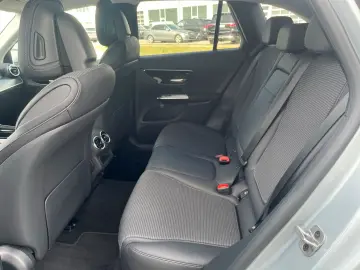 MERCEDES-BENZ GLC 300 e 4M Avantgarde Kamera LED