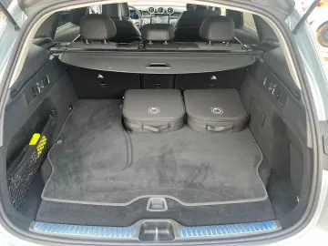 MERCEDES-BENZ GLC 300 e 4M Avantgarde Kamera LED