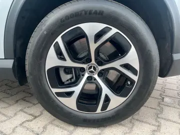 MERCEDES-BENZ GLC 300 e 4M Avantgarde Kamera LED