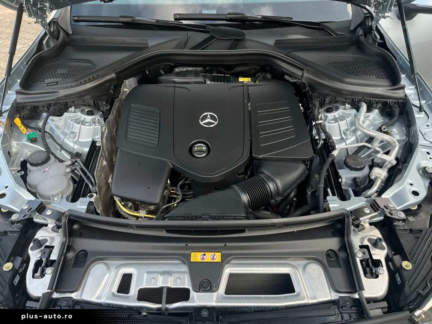 MERCEDES-BENZ GLC 300 e 4M Avantgarde Kamera LED