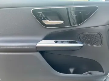 MERCEDES-BENZ GLC 300 e 4M Avantgarde Kamera LED