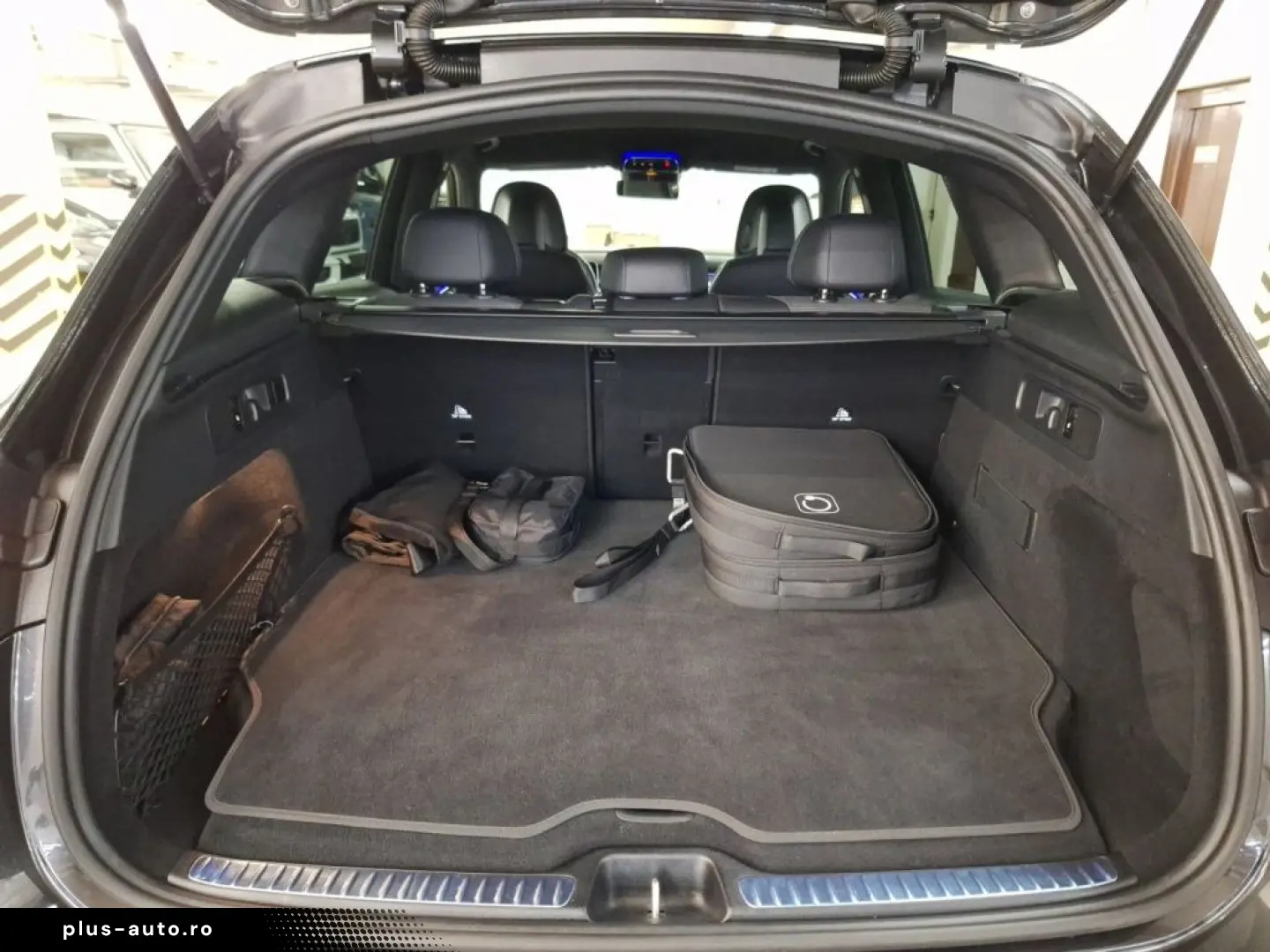 MERCEDES-BENZ GLC 300 e 4M Avantgarde