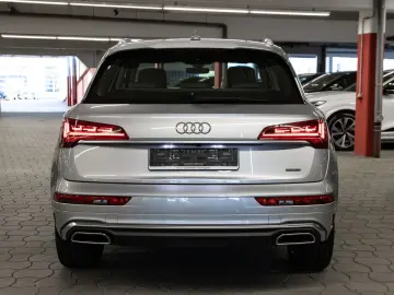 AUDI Q5 50 TFSI e S line quattro S tronic