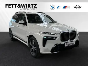 BMW X7 xDrive40i M Sport AHK Pano Autobahnass.