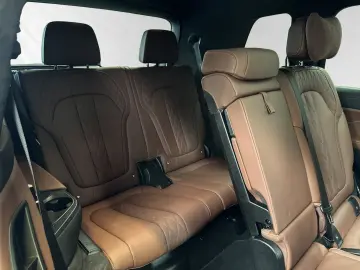 BMW X7 xDrive40i M Sport AHK Pano Autobahnass.