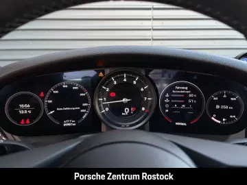 PORCHE 992 CARRERA 911