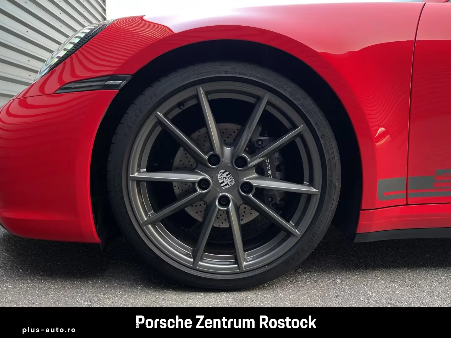 PORCHE 992 CARRERA 911