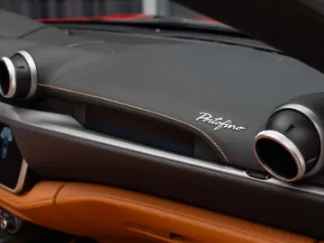 Ferrari Portofino JBL  Passenger Display R20