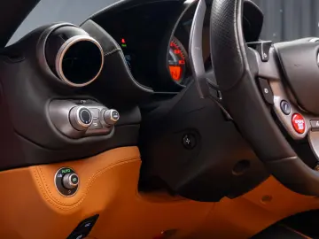 Ferrari Portofino JBL  Passenger Display R20