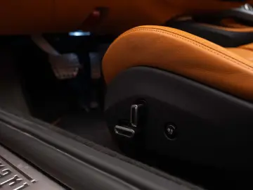 Ferrari Portofino JBL  Passenger Display R20