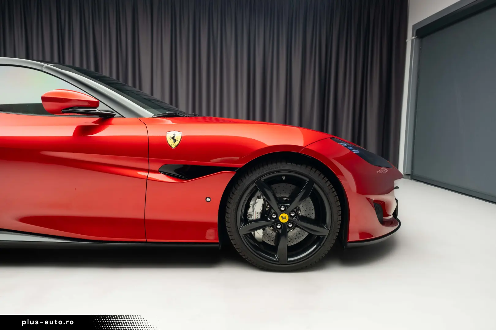 Ferrari Portofino JBL  Passenger Display R20