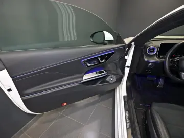 MERCEDES-BENZ CLE 300 4M Coupé AMG LED KAMERA KEYLES&hellip;