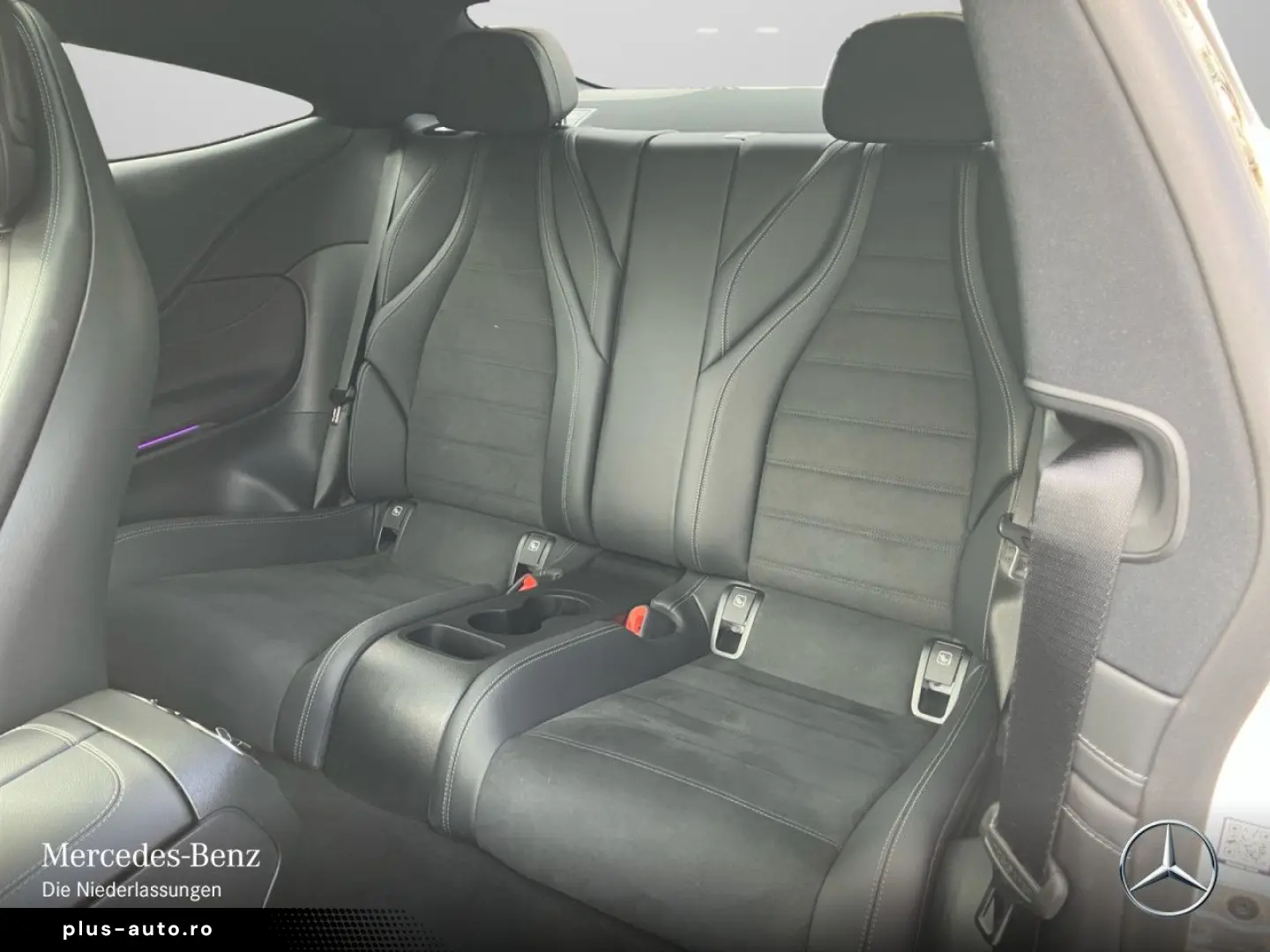MERCEDES-BENZ CLE 450 4M Cp AMG Adv  Pano Burm3D AHK Digital
