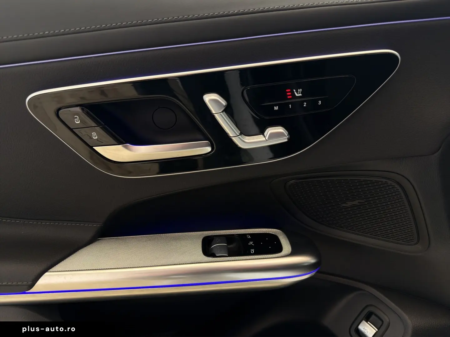 MERCEDES-BENZ CLE 450 4M AMG Pano NIGHT Digital Light 20