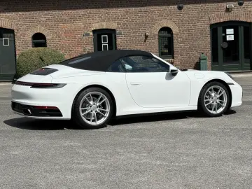 PORSCHE 992  911 Carrera Cabriolet