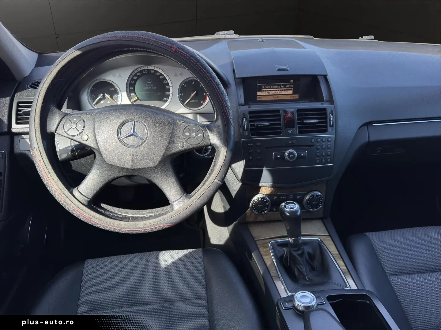 Mercedes-Benz C200 - Km. certificati! Rate fara avans!
