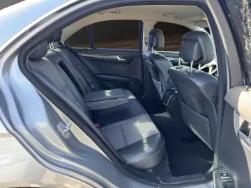 Mercedes-Benz C200 - Km. certificati! Rate fara avans!