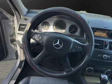 Mercedes-Benz C200 - Km. certificati! Rate fara avans!